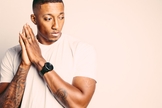 Lecrae é rapper e tem se destacado na música gospel internacional por suas canções que falam de fé e superação
