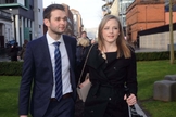 Daniel MacArthur e sua esposa Amy trabalham na gerência da Confeitaria Ashers e tiveram sua empresa penalizada por crime de homofobia.