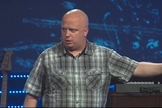 Atualmente, Caleb Kaltenbach é pastor na Discovery Church, em Simi Valley, California (EUA)