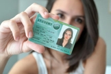 A antiga carteirinha estudantil também sofrerá mudanças. (Foto: Reprodução)