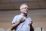 Randy Clark durante ministração na Igreja Apostólica Vida Nova, em São Paulo. (Foto: Guiame/Marcos Paulo Correa)