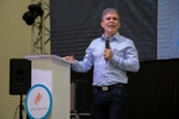 Pastor Costa Neto, líder da Comunidade Videira, na abertura da Expoevangélica 2018. (Foto: Guiame/Marcos Paulo Correa)