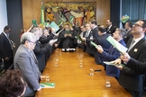 Líderes oraram por mudanças no Brasil na sala da presidência da Câmara dos Deputados. (Foto: Guiame/Marcos Paulo Corrêa)