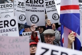 Antissemitismo leva manifestantes às ruas na Europa. (Foto: AFP)