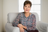 A escritora Joyce Meyer usa seu testemunho para inspirar mulheres que foram vítimas de abuso. (Foto: Joyce Meyer Ministries)