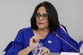 A ministra da Mulher, Família e Direitos Humanos, Damares Alves, foi criticada por sua opinião à respeito da teoria da evolução. (Foto: Reprodução)