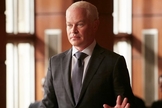 Neal McDonough participou de produções conhecidas, como "Band of Brothers", "Flags of Our Fathers", "Minority Report", "Desperate Housewives" e "Justified". (Foto: IMDb)