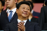 Presidente Xi Jinping tenta reformular o cristianismo conforme ideologia chinesa. (Foto: Reuters)