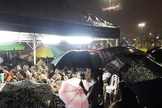 Igreja em Praia Grande foi destruída por temporal faz culto embaixo de chuva (Foto: Arquivo Pessoal/Wellington Souza)