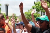 Cristãos oram nas ruas pela intervenção de Deus no conflito sociopolítico da Venezuela. (Foto: GNA/Digital Evangelical)