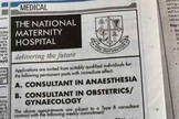 Anúncio de vaga de emprego em hospital da Irlanda pede profissionais que aceitem fazer aborto. (Foto: Reprodução/Twitter)