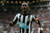 Christian Atsu, meio-campista do Newcastle, da Inglaterra. (Foto: Reprodução/Getty)