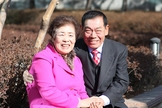 Casal conheceu Jesus durante viagem à Coreia do Sul, quando visitaram o filho. (Foto: Reprodução/Manmim)