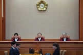 Tribunal Constitucional da Coreia do Sul diz que lei que proíbe aborto no país é inconstitucional. (Foto: Jung Yeon-je/Reuters)