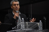 Pastor Rodrigo Salvitti em ministração na Igreja Apostólica Restaurando Nações, no Japão. (Foto: IARN Japan)