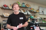 Jack Phillips, dono da confeitaria Masterpiece, está em sua terceira batalha judicial por causa de seus motivos religiosos. (Foto: Matthew Staver/USA Today)