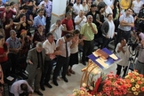 Cristãos argelinos durante culto na igreja. (Foto: Reprodução/SAT-7)