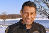 O pastor Alfrery Líctor Cruz Canseco foi morto na igreja. (Foto: Reprodução/NVI Notícias)