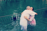 Demi Lovato foi batizada no rio Jordão, durante viagem a Israel. (Foto: Reprodução/Instagram)