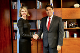 A embaixadora dos EUA na ONU, Kelly Craft, e o embaixador de Israel na ONU, Danny Danon. (Foto: Reprodução/Twitter)