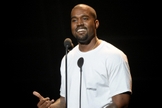 Kanye West se apresenta no MTV Video Music Awards de 2016, em Nova York. (Foto: Jeff Kravitz/FilmMagic) 