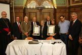 A homenagem póstuma foi entregue aos membros da família do rabino Nathan Cassuto e Matilda Cassin. (Foto: Moshe Mizrahi)