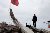 Destroços causados por terremoto de 6,4 graus que atingiu a Albânia em 26 de novembro. (Foto: Reprodução/BosNewsLife)