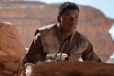 John Boyega em Star Wars. (Foto: Reprodução/Facebook)