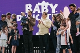 Família Abravanel participa da consagração de filho caçula de Patrícia, na Igreja Batista da Lagoinha de Orlando. (Foto: Reprodução/Instagram)
