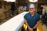 Dr. W. Lee Warren, neurocirurgião cerebral. (Foto: Cayla Nimmo/Star Tribune)