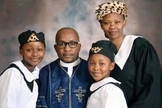 O pastor Bassie Jackals e sua família. (Foto: Reprodução/Facebook)
