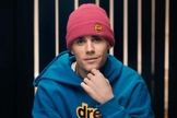 Imagem do cantor no documentário 'Justin Bieber: Seasons'. (Foto: YouTube Originals)