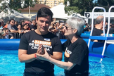 Antônio Callado foi batizado quatro meses depois se entregar a Cristo. (Foto: Igreja Batista Atitude)