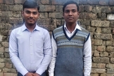 Os pastores Om Prakash (à esquerda) e Ajay Kumar enfrentam acusações infundadas em Uttar Pradesh, na Índia. (Foto: Reprodução/Morning Star News)