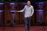 O pastor e autor Francis Chan. (Foto: YouTube / Moody Bible Institute)