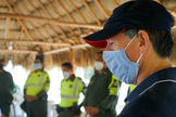 Tearfund ora e entrega alimentos para 500 famílias vulneráveis na Colômbia, como resposta à pandemia de coronavírus. (Edrei Cueto / Tearfund)