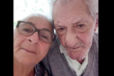 Casal de idosos curados da Covid-19, em São Sebastião (SP). (Foto: Reprodução/G1)