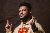 Pregador Luo está acrescentando álbuns de sua discografia às plataformas digitais. (Foto: Divulgação)