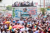 Milhares de protestantes haitianos saíram às ruas para protestar contra a renovação do Código Penal. (Foto: Reprodução / Diario Libre)