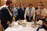 Judeus se reuniram para orar pela paz em Abu Dhabi, nos Emirados Árabes Unidos. (Foto: Raphael Ahren/Times of Israel)