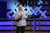 Pr. Adam Smallcombe: “Nosso chamado é libertar as pessoas de todos os tipos de opressão”. (Foto: Reprodução / Vimeo)