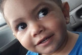 O pequeno Erick apresenta recuperação três semanas após ser vítima de uma bala perdida. (Foto: Reprodução / GZH)