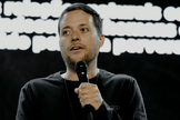 André Valadão durante ministração feita na Lagoinha Orlando, em 13 de setembro. (Foto: Reprodução / YouTube)
