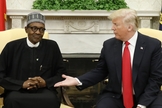 O presidente Donald Trump com o presidente da Nigéria Muhammadu Buhari no Salão Oval da Casa Branca em Washington, em 30 de abril de 2018. (Foto: Kevin Lamarque / Reuters)