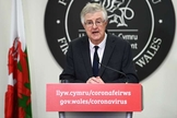 Mark Drakeford, Primeiro-ministro do País de Gales anunica novo bloqueio no país. (Foto: Matthew Horwood / Getty Images)