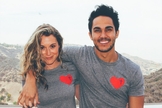 Alexa e Carlos PenaVega foram morar em Maui, junto com os filhos. (Foto: Reprodução / Instagram)