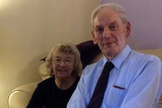 John Rees, de 88 anos, e sua esposa, Eunice, de 87 anos. (Foto: Serviço de Notícias do País de Gales)