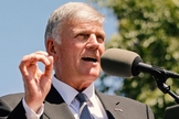 Franklin Graham durante pregação no dia de oração e jejum. (Foto: Reprodução / CBN News)