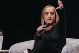 Christine Caine falou sobre oração e avivamento no evento virtual Q&A 2020. (Foto: Q Ideas)