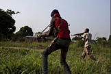 Homens armados invadem localidades no sul da Nigéria. (Foto: Middleeastpress)